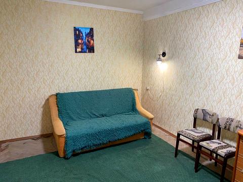 квартира за адресою Ореста Левицького вул. (Академіка Курчатова), 19