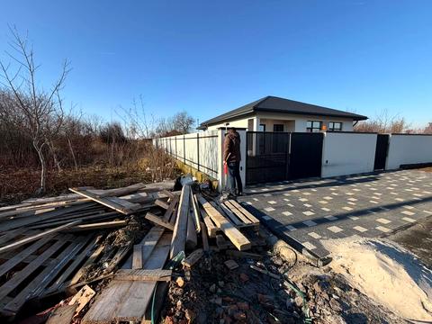 ділянка за адресою Радісна