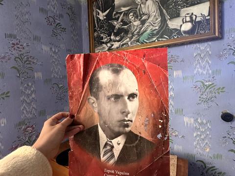 будинок за адресою Богдана Хмельницького