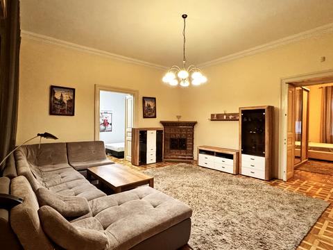 квартира за адресою Гетьмана Петра Дорошенка вул. (), 44