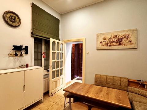 квартира за адресою Гетьмана Петра Дорошенка вул. (), 44