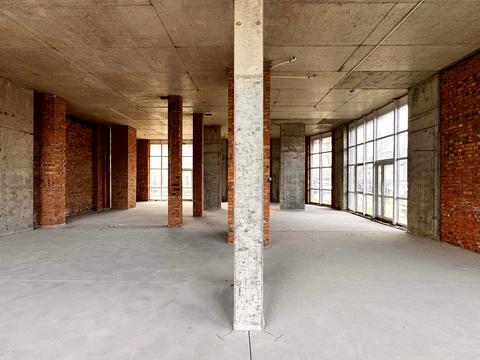 коммерческая по адресу Карла Мікльоша ул., 20