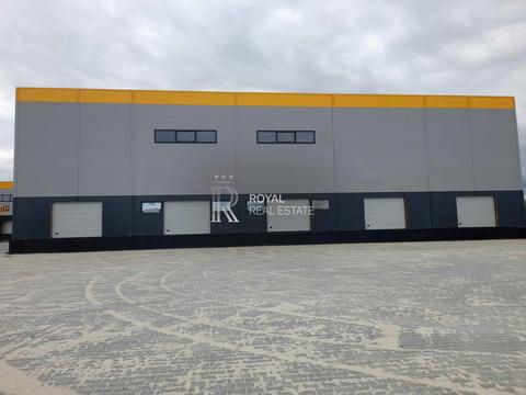 комерційна за адресою Левка Ревуцького вул., 5