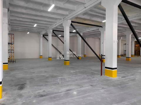 комерційна за адресою Левка Ревуцького вул., 5