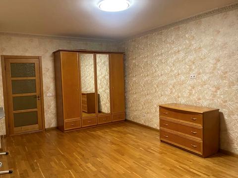 квартира за адресою Бориса Гмирі вул., 2