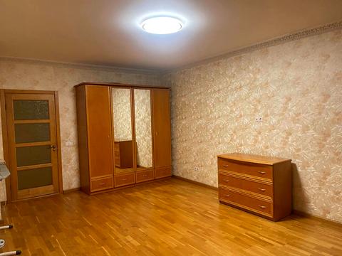 квартира за адресою Бориса Гмирі вул., 2