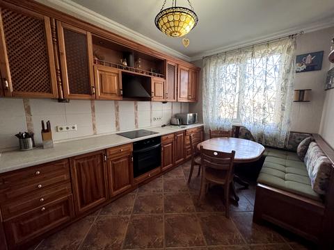 квартира за адресою Голосіївський просп. (40-річчя Жовтня), 68