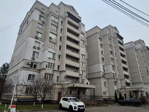 квартира за адресою Паркова вул., 12
