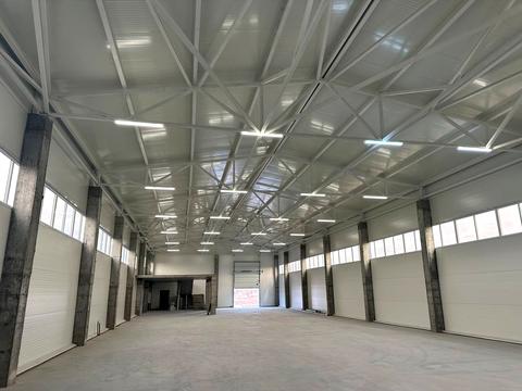 комерційна за адресою Білогородська вул., 44