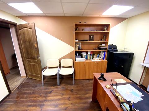 комерційна за адресою Велика Морська вул., 11