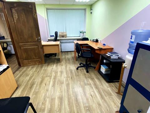 комерційна за адресою Велика Морська вул., 11