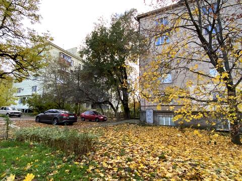 комерційна за адресою Велика Морська вул., 11