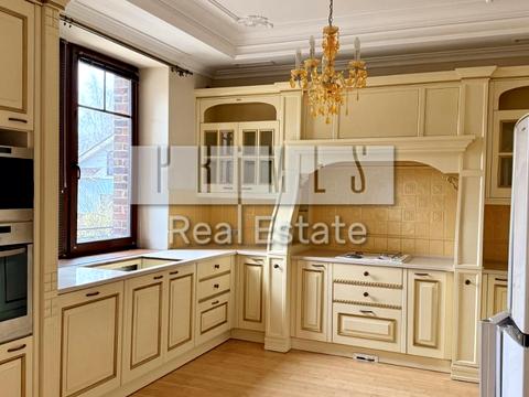 будинок за адресою смт. Козин, Старокиївська вул.