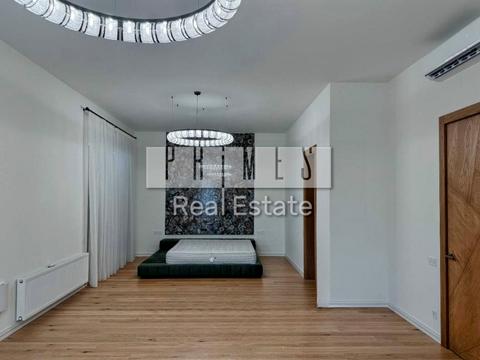 будинок за адресою Лобановського вул.