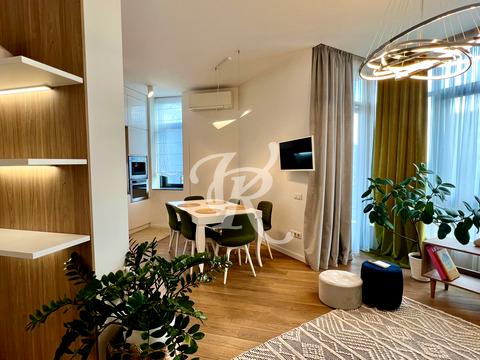 квартира за адресою Болсуновська вул. (Сергія Струтинського), 2