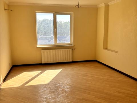 квартира за адресою Зодчих вул., 32