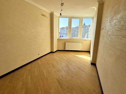 квартира за адресою Зодчих вул., 32