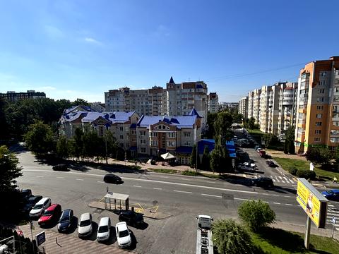 квартира за адресою Зодчих вул., 32