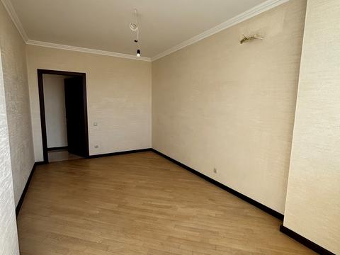 квартира за адресою Зодчих вул., 32