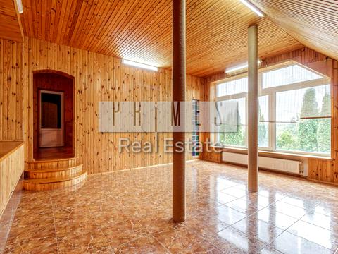 будинок за адресою Добровольців вул