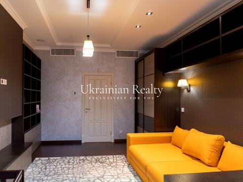 квартира за адресою Інститутська вул., 18-А