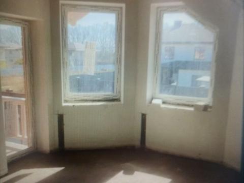 дом по адресу Центральна