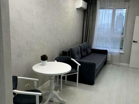 квартира за адресою Олени Теліги вул., 25