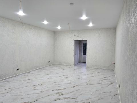 комерційна за адресою Миколи Амосова вул., 2