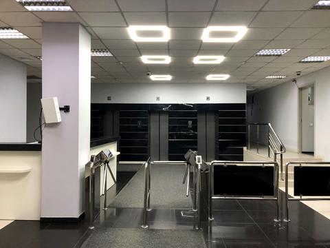 коммерческая по адресу Болсуновська, 8