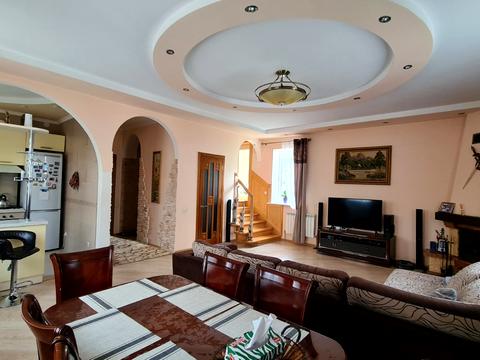 будинок за адресою Дніпровська вул.