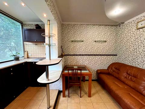 квартира за адресою Лариси Руденко вул., 5