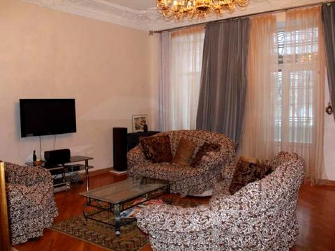 квартира за адресою Леонтовича вул. (Бєлінського), 12