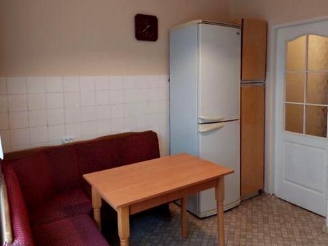 квартира за адресою Гната Хоткевича вул., 38