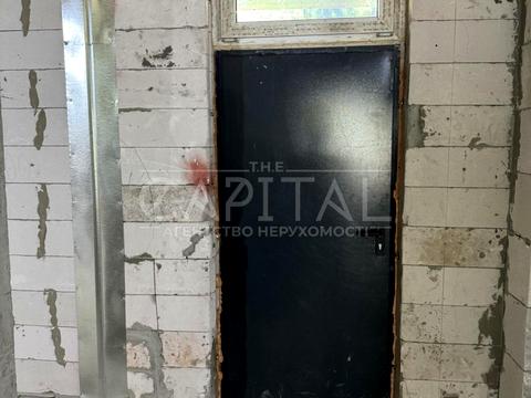 комерційна за адресою Тадея Рильського бульв., 1