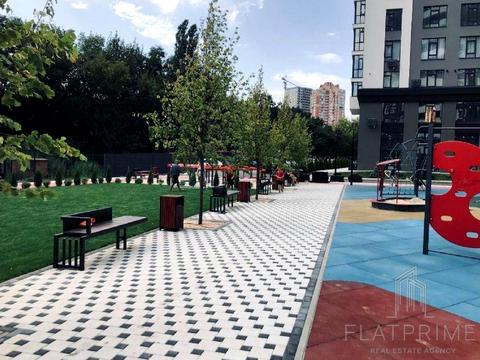 квартира за адресою Любомира Гузара просп. (Космонавта Комарова), 13