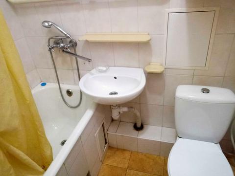 квартира за адресою Леоніда Каденюка просп. (Юрія Гагаріна), 3