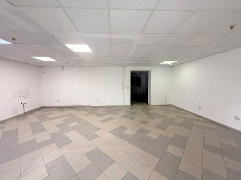 комерційна за адресою Галицька вул., 81