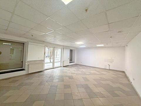 комерційна за адресою Галицька вул., 81