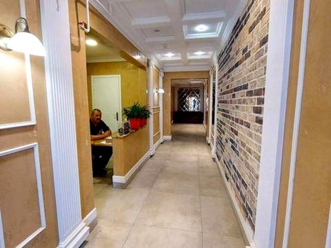 квартира за адресою Михайла Максимовича вул. (Онуфрія Трутенка), 28-Б