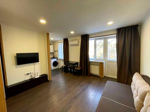 квартира за адресою Дніпро, Дмитра Яворницького просп. (Карла Маркса), 4