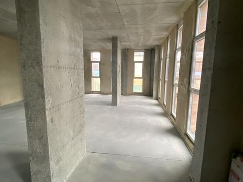 комерційна за адресою Володимира Навроцького вул., 31-А