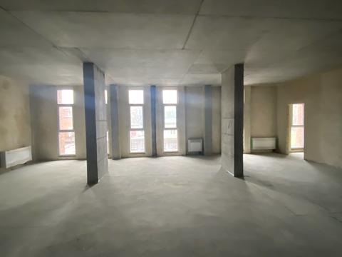 комерційна за адресою Володимира Навроцького вул., 31-А