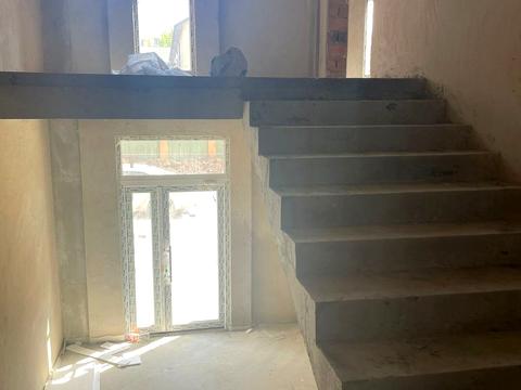 комерційна за адресою Володимира Навроцького вул., 31-А