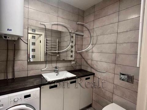 квартира за адресою Михайла Максимовича вул. (Онуфрія Трутенка), 28-Б