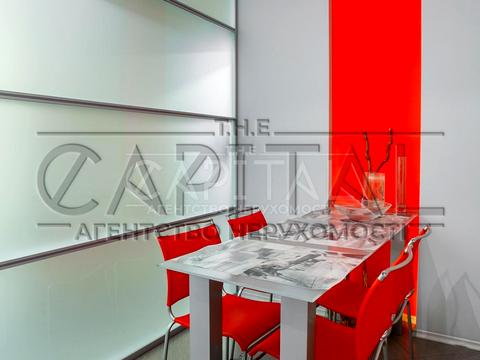 комерційна за адресою Василя Тютюнника вул. (Анрі Барбюса), 5-В