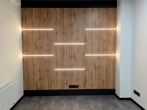 комерційна за адресою Андрія Верхогляда вул. (Михайла Драгомирова), 14-А