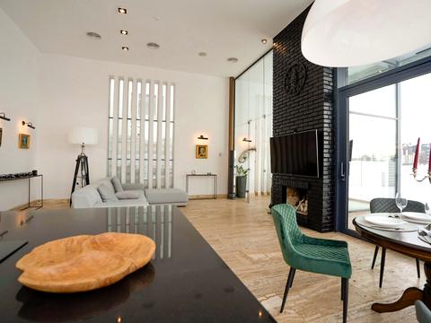 будинок за адресою Центральна вул., 15