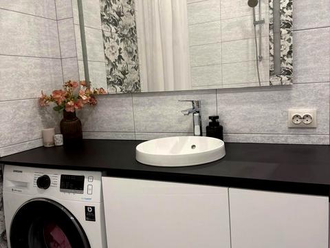 квартира за адресою Корольова вул., 49а