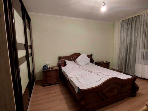 квартира за адресою Олександра Довженка вул., 33