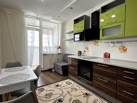 квартира за адресою Київ, Драгоманова вул., 2-А